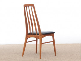 Mid-Century Modern Danish set of 6 chairs in teak model Eva by Niels Kofoed 