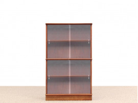 Small bookshelve or vitrine model Oscar.
