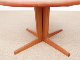 Mid-Century  modern scandinavian round dining table in teak 6/10 seat