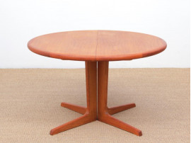 Mid-Century  modern scandinavian round dining table in teak 6/10 seat