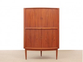 Mid-Century  modern scandinavian  corner board in teak by Dyrlund.