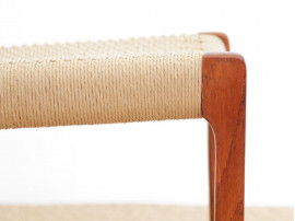 Set of 6 Scandinavian chairs model 71 by Niels Møller