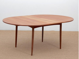 Mid-Century  modern scandinavian roudnd dining  in teak 4/8 seats by Elsteds Mobelfabrik