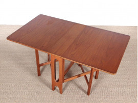 Mid-Century  modern scandinavian folding dining table in teak 4/6 seats 