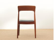 Mid-Century  modern scandinavian set of 8 rosewood chairs model 26 by Henning Kjærnulf.