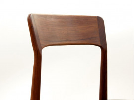 Mid-Century  modern scandinavian set of 8 rosewood chairs model 26 by Henning Kjærnulf.