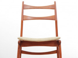 Mid-Century  modern  set of 4 chairs in teak