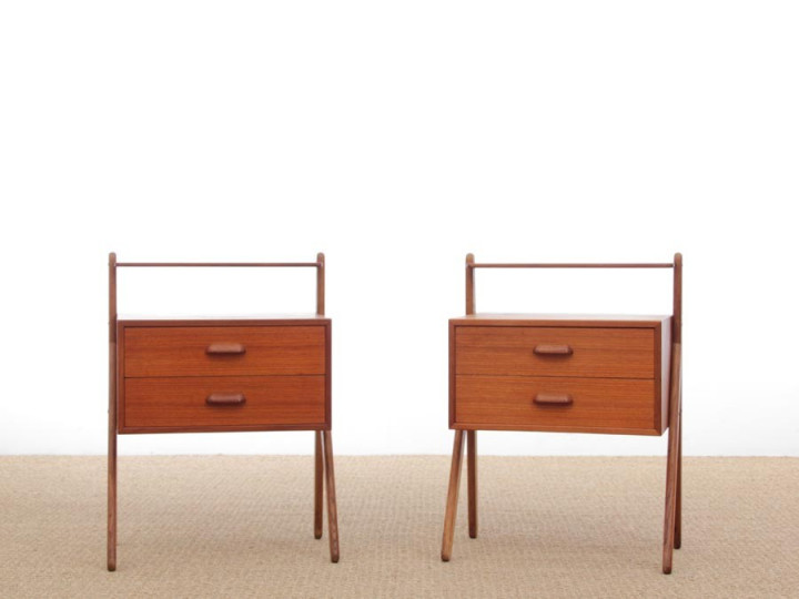 Mid-Century  modern scandinavian pair of bed tables in teak