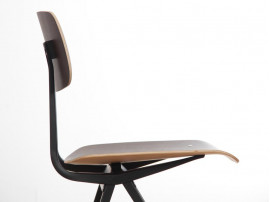 Chaise Result ou Friso, de Friso Kramer, nouvelle édition