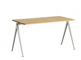 Pyramid Table 01. 3 size 4 à 6 seat