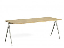 Pyramid Table 01. 3 size 4 à 6 seat