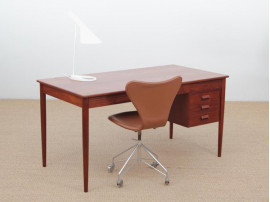 Mid-Century  modern scandinavian large desk in teak, model 130 by Borge Mogensen