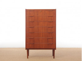 Mid-Century  modern scandinavian chest of drawer in teak 7 drawers.