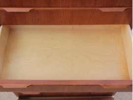 Mid-Century  modern scandinavian chest of drawer in teak 7 drawers.