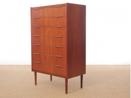 Mid-Century  modern scandinavian chest of drawer in teak 7 drawers.