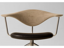 Mid-Century Modern PP502 Swivel chair by Hans Wegner. New product.