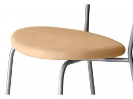 Chaise scandinave modèle Minimal ou PP701. Edition neuve