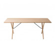 Table de repas scandinave modèle Cross legged  ou PP85/160. Edition neuve