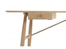 Bureau scandinave modèle PP571. 195 ou 215 cm. Edition neuve