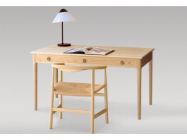 Bureau scandinave modèle PP305. Edition neuve