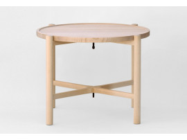 Table basse scandinave modèle Tray ou PP35 54 ou 62 cm. Edition neuve