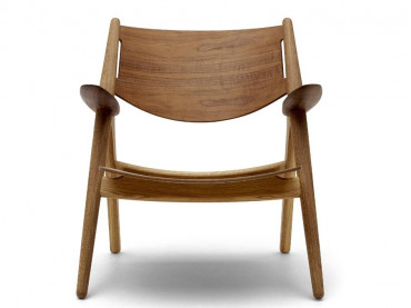 Fauteuil scandinave modèle CH28T. Edition neuve. 