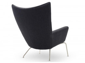 Fauteuil scandinave modèle CH445. Edition neuve. 