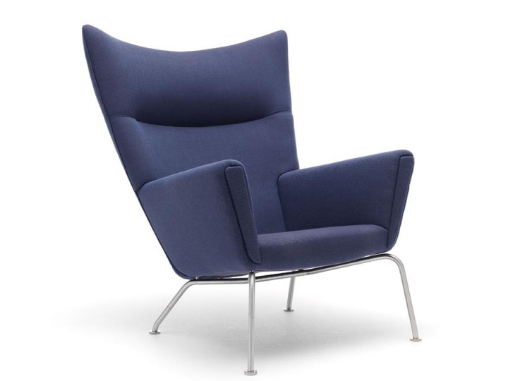 Fauteuil scandinave modèle CH445. Edition neuve. 