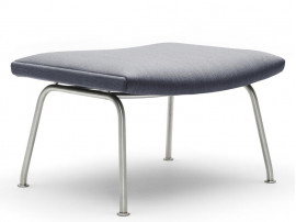 Mid-Century  modern scandinavian footstool model CH 446 by Hans Wegner