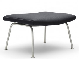 Mid-Century  modern scandinavian footstool model CH 446 by Hans Wegner