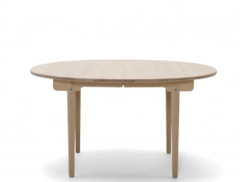 Mid-Century modern scandinavian dining table model CH337 by Hans Wegner.