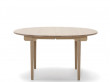 Table de repas scandinave modèle CH337. Edition neuve.