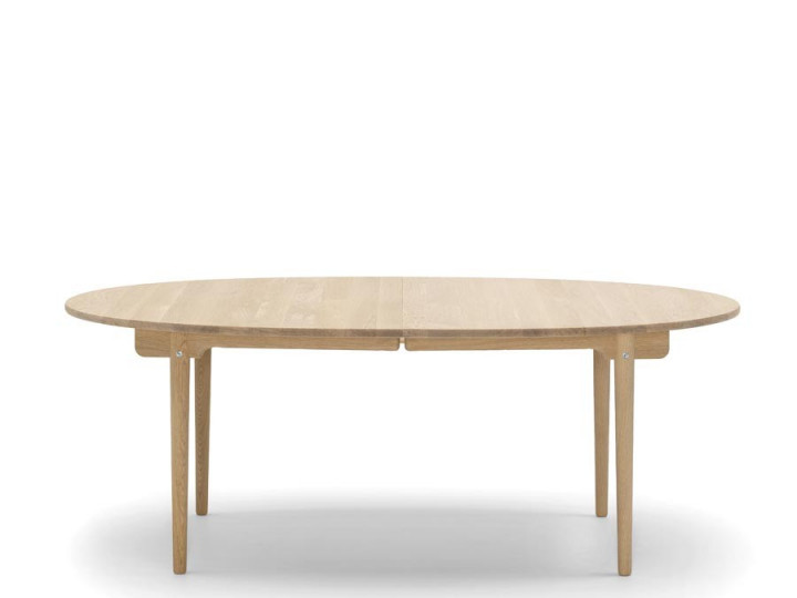 Table de repas scandinave modèle CH338. Edition neuve.