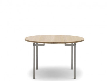 Table de repas scandinave modèle CH388. Edition neuve.