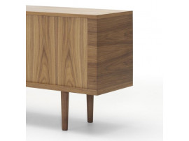 Mid-Century modern scandinavian credenza model CH825 by Hans Wegner.