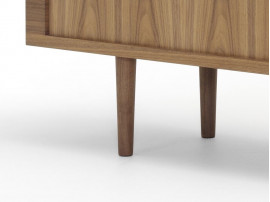 Mid-Century modern scandinavian credenza model CH825 by Hans Wegner.