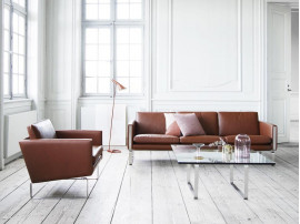 Mid-Century modern scandinavian sofa model CH104 by Hans Wegner.