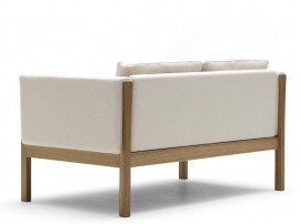 Canapé scandinave modèle CH162. Edition neuve.