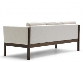Mid-Century modern scandinavian sofa model CH163 by Hans Wegner.
