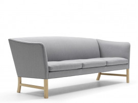Mid-Century modern scandinavian sofa model OW603 by Ole Wanscher.