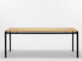 Bureau scandinave modèle PK52 "Professor desk". Edition neuve.