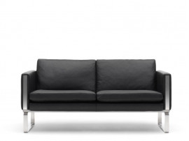 Mid-Century modern scandinavian sofa model CH102 by Hans Wegner.