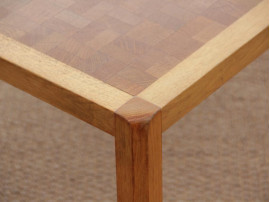 Grande table basse scandinave  en marqueterie de bois debout