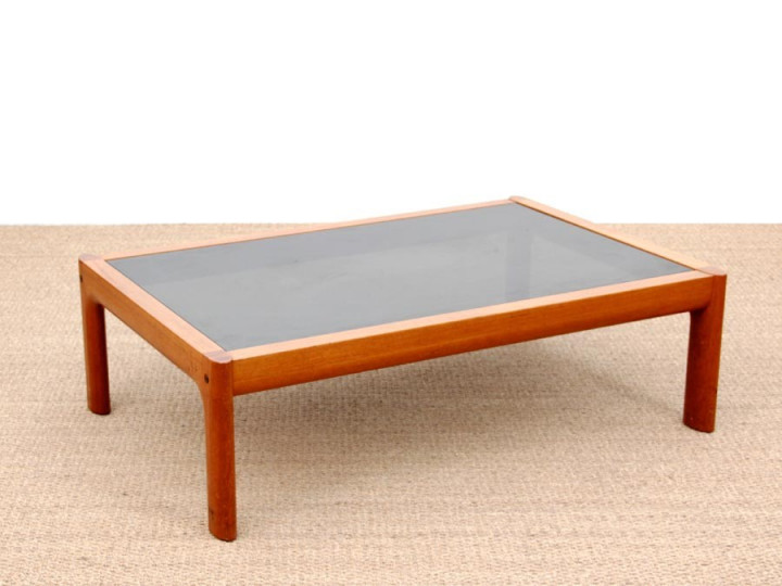 Mid-Century  modern  Scandinavian large coffee table in teak and black glass