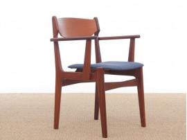 Mid-Century  modern scandinavian arm chair in teak 