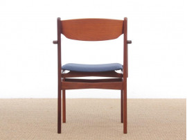 Mid-Century  modern scandinavian arm chair in teak 