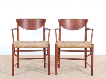 Mid-Century Modern Danish pair of armchairs in teck model 317 by Hvidt & Mølgaard Nielsen