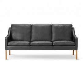 Canapé scandinave modèle 2209 Club Sofa 3pl. Edition neuve
