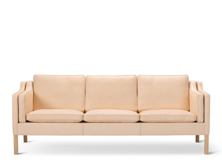 Sofa model 2213 by Borge Mogensen for Fredericia. New edition.