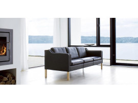 Sofa model 2213 by Borge Mogensen for Fredericia. New edition.